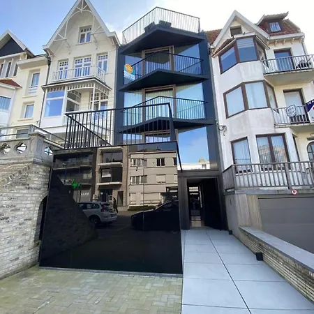 Coxy Penthouse Apartment *